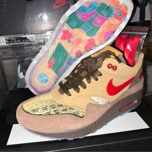 Nike Air Max 1 in Tan and Red